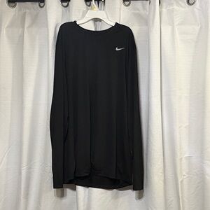 Nike Men’s Black Long Sleeve Hoodie